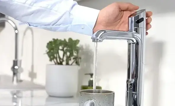 <img width="200" alt="Reasons zip hydrotap touch free wave 1" src="https://culligan.pt/wp-content/themes/culligan-emea/img/four-reasons-module//reasons-zip-hydrotap-touch-free-wave-1.webp" /> Reasons zip hydrotap touch free wave 1